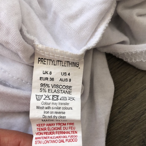 🌺Pretty Little Thing | White t-shirt dress - Picture 5 of 5